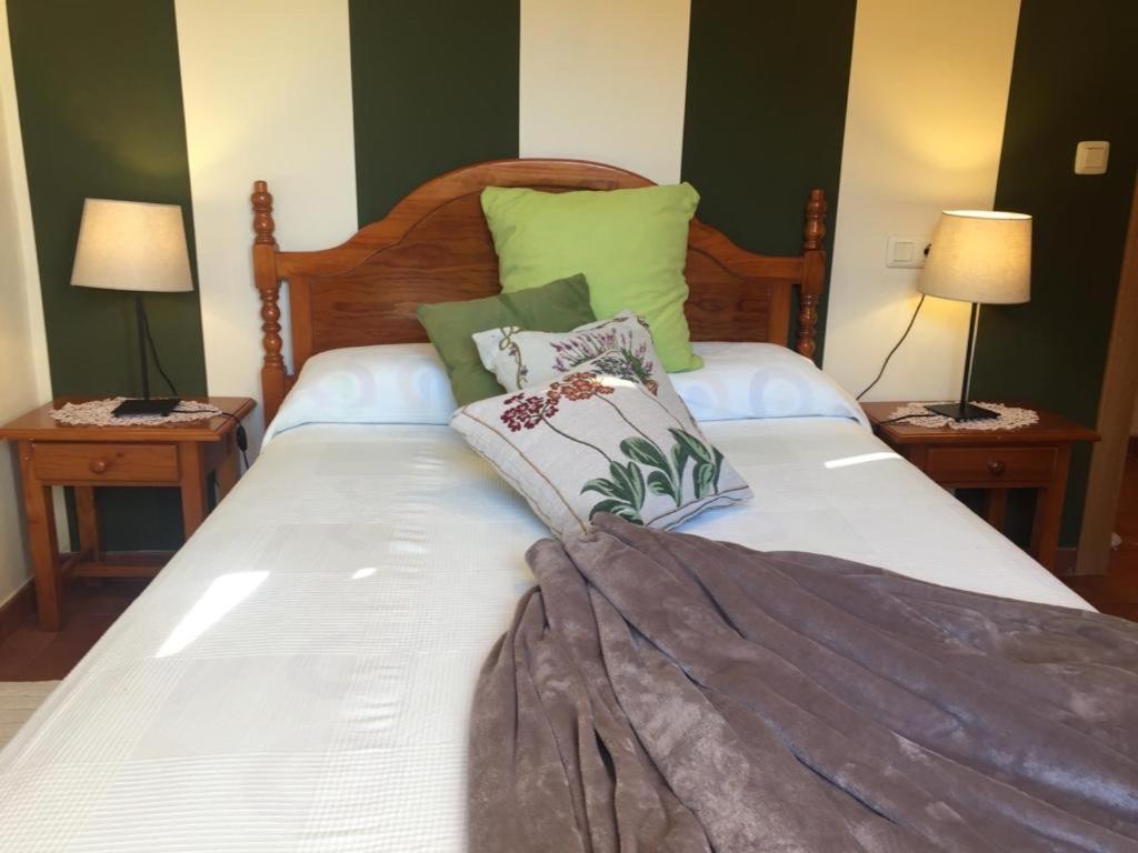 Hotel Penacabrera 3 Santa Eulalia  エクステリア 写真